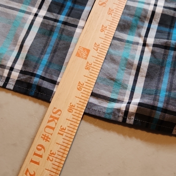 THE North Face Mens Shirt Size M Plaid Gray Blue Short Sleeve - Picture 8 of 8